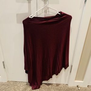 lululemon Asymmetrical Yin Poncho | Burgundy